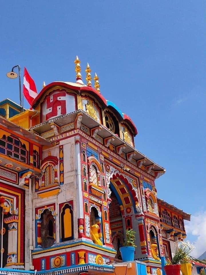 Badrinath Dham – The Sacred Abode of Lord Vishnu & Best Hotels to Stay Nearby